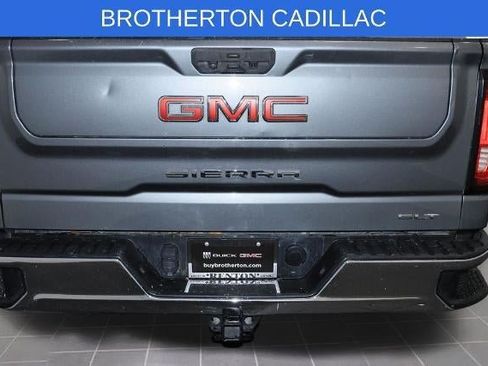 Used 2021 GMC Sierra 1500 SLT w/ SLT Premium Package AWD/4WD image 17