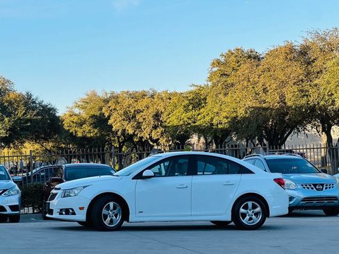 Used 2011 Chevrolet Cruze LT w/ RS Package image 4