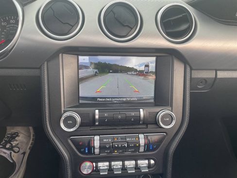 Used 2018 Ford Mustang Premium RWD image 30