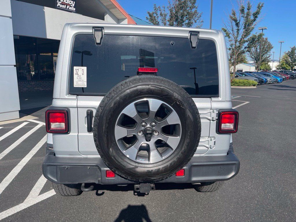 Used 2023 Jeep Wrangler Unlimited Sahara w/ Cold Weather Group AWD/4WD image 4