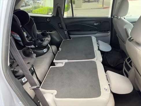 Used 2022 Honda Pilot Special Edition image 11
