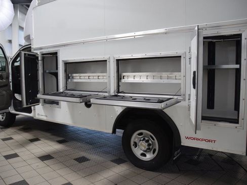 New 2026 Chevrolet Express 3500 w/ Power Convenience Package RWD image 30