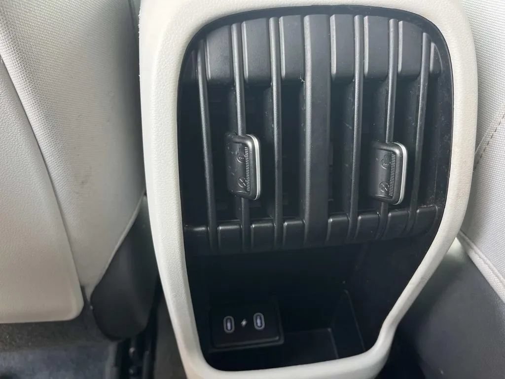 Used 2024 Hyundai Kona SEL FWD image 17