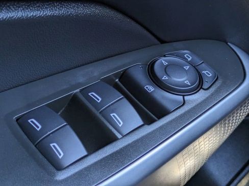 Used 2024 Chevrolet Trax LS image 23