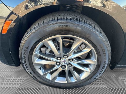 Used 2024 Buick Enclave Avenir w/ Avenir Technology Package image 34