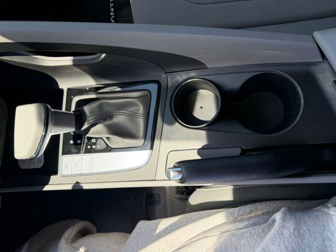 New 2026 Hyundai Elantra Sport FWD image 17