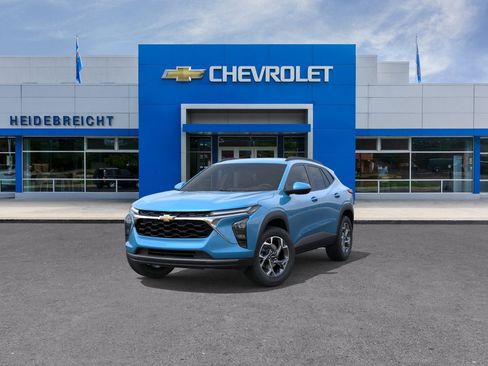 New 2026 Chevrolet Trax LT w/ Driver Confidence Package FWD image 32