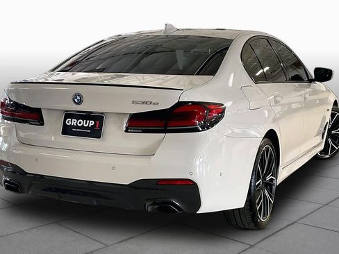 Used 2023 BMW 530e w/ M Sport Package RWD image 12