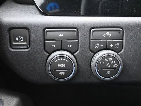 New 2026 Chevrolet Silverado 3500 LT AWD/4WD image 25