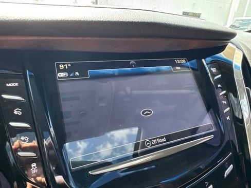 Used 2017 Cadillac Escalade Luxury AWD/4WD image 21