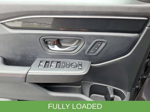 Used 2025 Honda Pilot Black Edition image 17