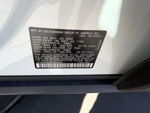 Used 2024 Volkswagen ID.4 Pro S image 44