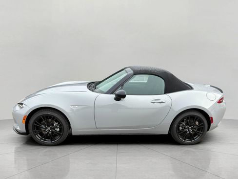 New 2026 MAZDA MX-5 Miata Club w/ Interior Package RWD image 4
