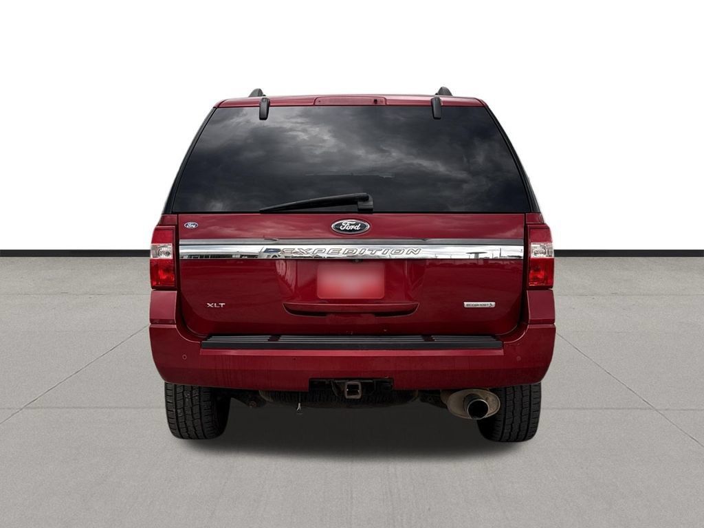 Used 2015 Ford Expedition XLT w/ Equipment Group 202A RWD image 6