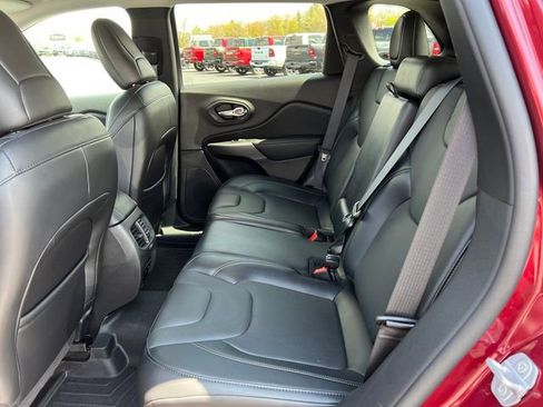 Used 2020 Jeep Cherokee Latitude Lux w/ Quick Order Package 26H Lux AWD/4WD image 5