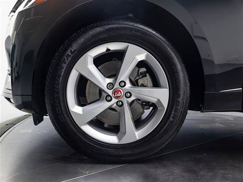 Used 2023 Jaguar F-PACE S AWD/4WD image 12
