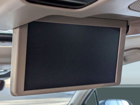 Used 2020 Honda Pilot Touring image 23