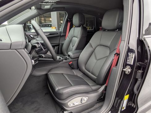 New 2025 Porsche Macan S AWD/4WD image 5