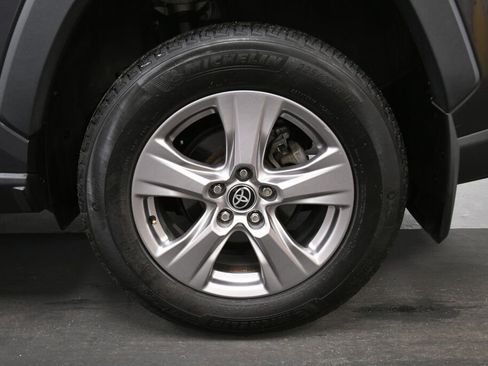 Used 2022 Toyota RAV4 XLE w/ Convenience Package image 33