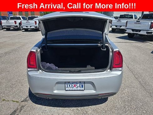 Used 2019 Chrysler 300 S RWD image 21