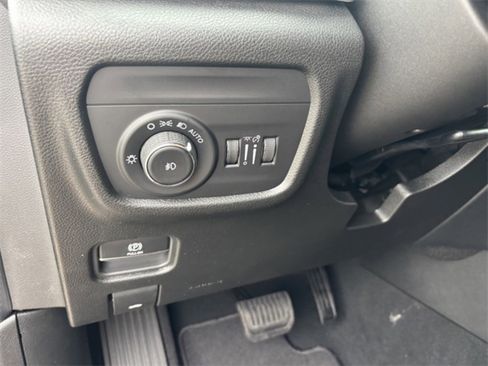 New 2025 Jeep Grand Cherokee L Limited w/ Black Appearance Package image 23