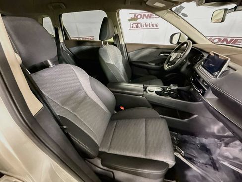 Certified 2023 Nissan Rogue SV AWD/4WD image 31