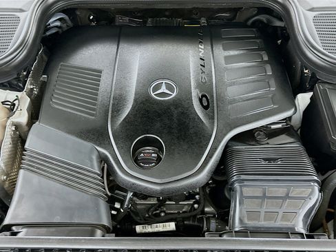 Used 2023 Mercedes-Benz GLE 450 4MATIC w/ AMG Line Exterior image 32