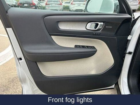 New 2025 Volvo XC40 B5 Ultra w/ Protection Package Premier image 20