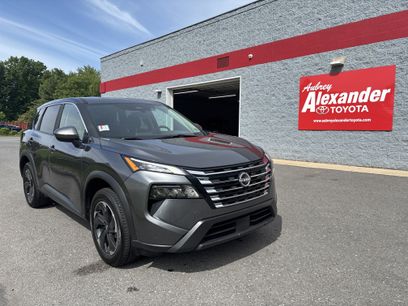 Used 2025 Nissan Rogue SV