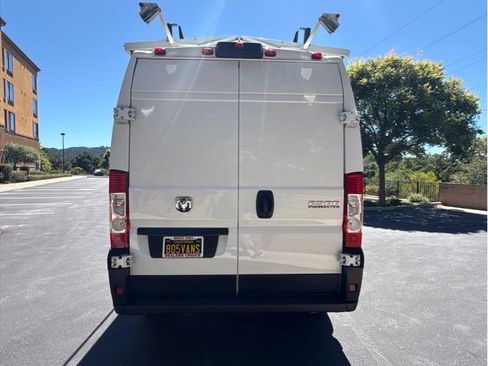 Used 2024 RAM ProMaster 2500 FWD image 8