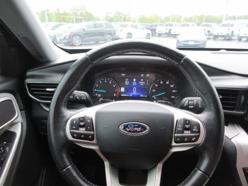 Used 2021 Ford Explorer XLT w/ Equipment Group 202A AWD/4WD image 32
