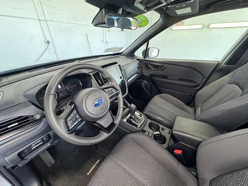 Used 2025 Subaru Forester Premium AWD/4WD image 14