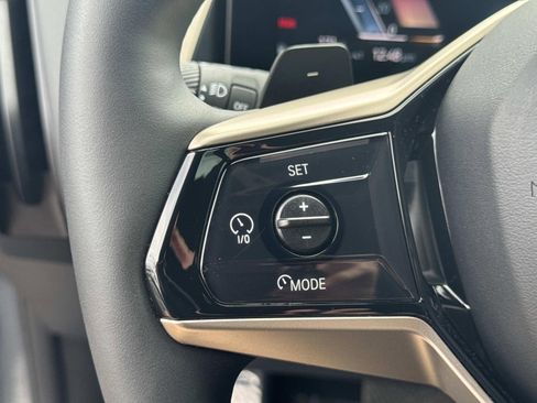 Used 2025 BMW X3 xDrive30i w/ Premium Package image 32