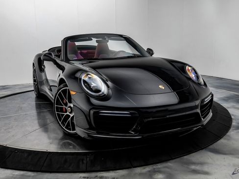 Used 2019 Porsche 911 Turbo image 28