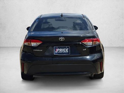 Used 2020 Toyota Corolla LE FWD image 7