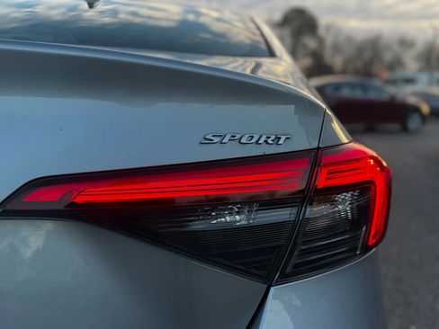 Used 2023 Honda Civic Sport image 12