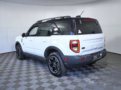 Certified 2025 Ford Bronco Sport Outer Banks w/ Outer Banks Tech Package+ AWD/4WD image 6