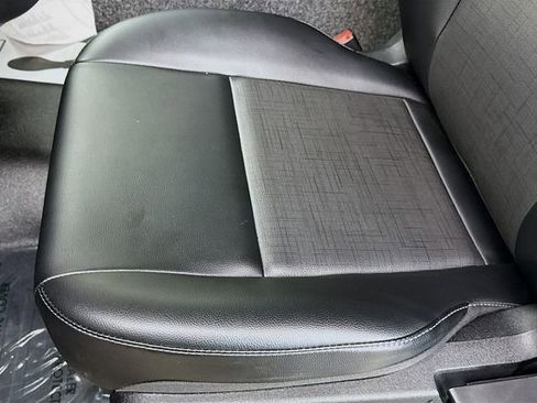 Used 2024 Ford Transit 350 XL image 18