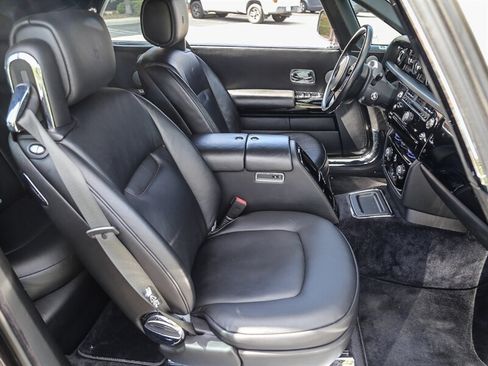 Used 2010 Rolls-Royce Phantom Coupe RWD image 38