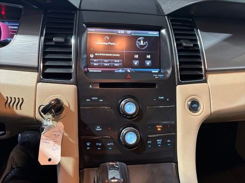 Used 2014 Ford Taurus SEL w/ Equipment Group 201A image 19