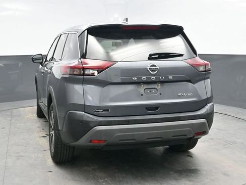 Used 2021 Nissan Rogue SV AWD/4WD image 5