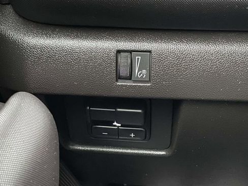 Used 2023 Chevrolet Colorado Z71 w/ Z71 Convenience Package 2 image 19