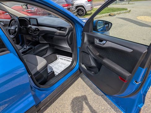 Used 2020 Ford Escape SE FWD image 36