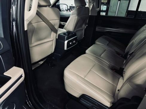 Used 2024 Ford Expedition Max XLT image 21
