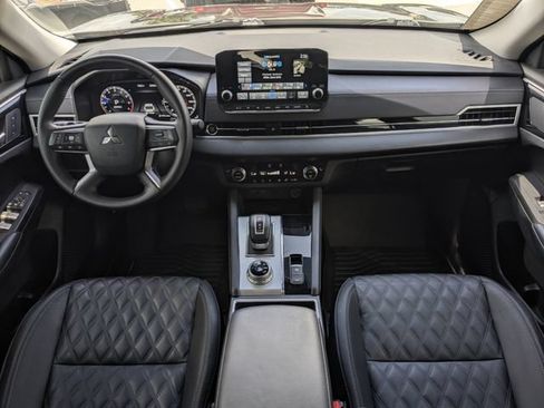 Used 2024 Mitsubishi Outlander SEL FWD image 19
