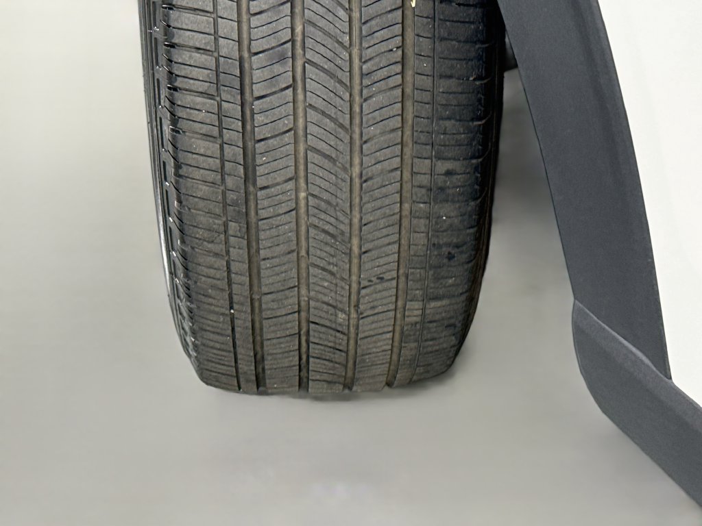 Used 2025 Ford Explorer ST-Line RWD image 9