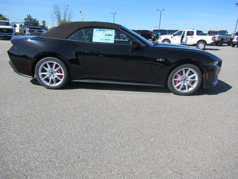 New 2025 Ford Mustang GT Premium RWD image 5