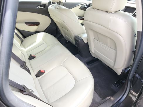 Used 2013 Buick Verano FWD image 19