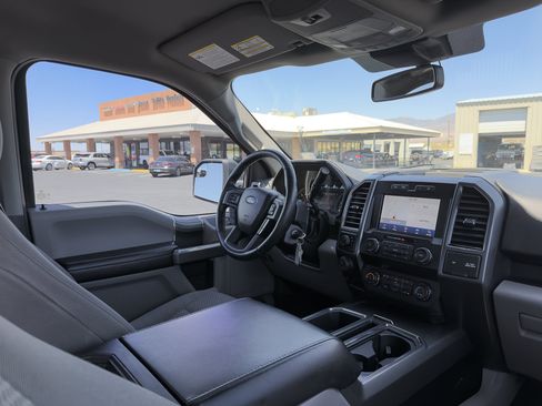 Used 2019 Ford F150 XLT w/ Equipment Group 302A Luxury AWD/4WD image 9