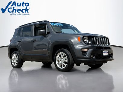Used 2022 Jeep Renegade Latitude w/ Sun/Sound Group